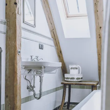 Semesterbostad Riverside Flat For Two Guests