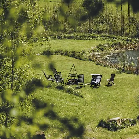 Riverside Flat For Two Guests Semesterbostad
